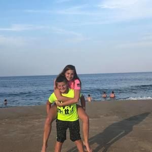 Meet your Posher, Casey